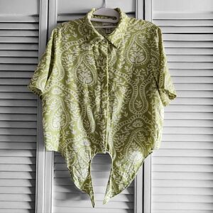 Industry Green Cropped Paisley Button-Up Shirt